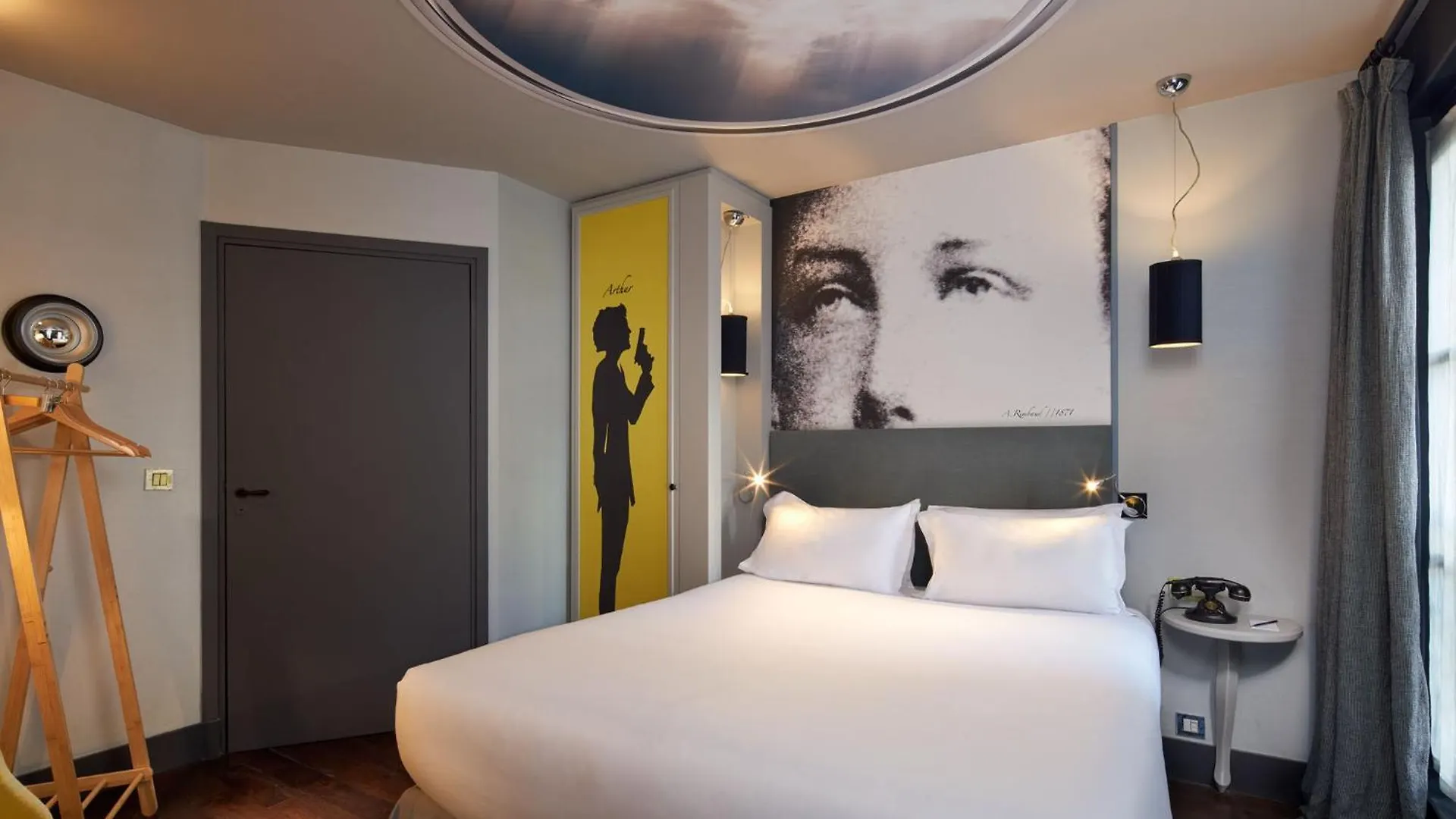 Les Plumes 4* Paris