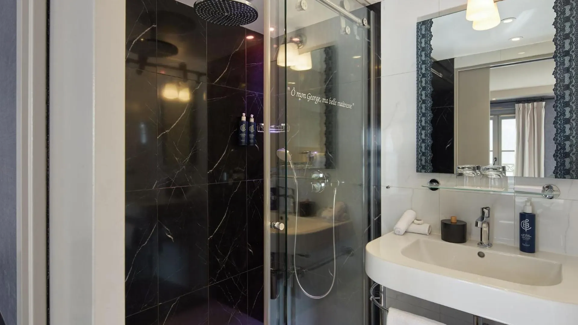 Les Plumes 4* París
