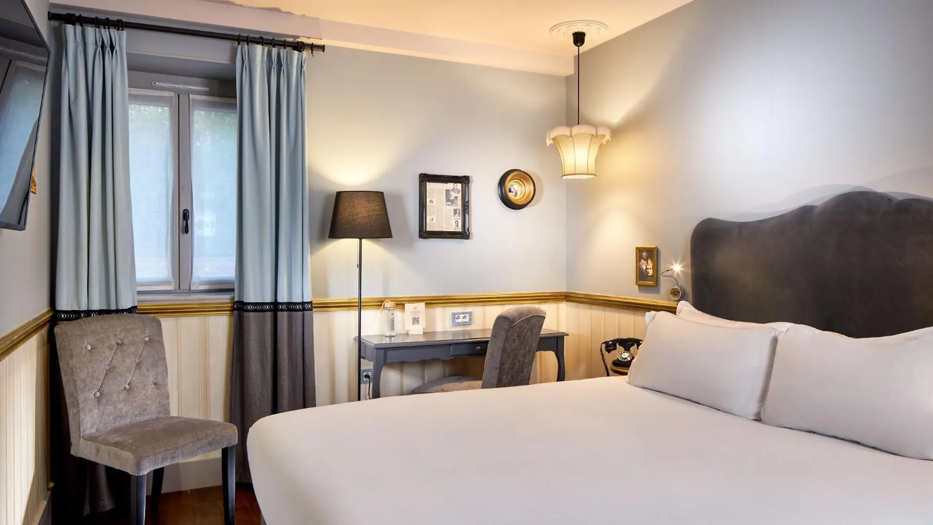 Les Plumes 4* París