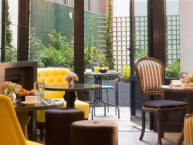 Les Plumes Hotel París