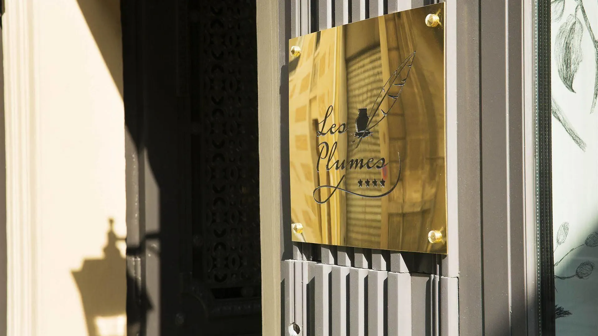 Les Plumes Hotel París